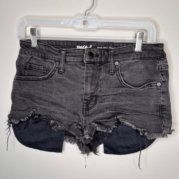 Mossimo Super Stretch High Rise Black Denim Shorts - Size 6/28 - Picture 5 of 13